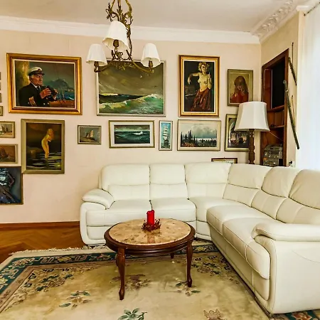 Kapitański *