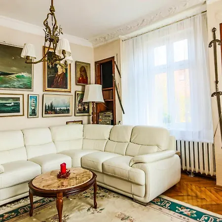 Kapitanski アパート